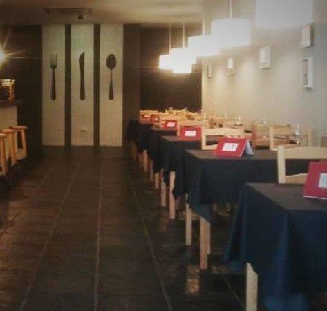 Con Dos Fogones-Tradición y Vanguardia