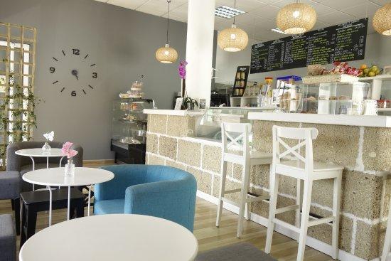 Pasteleria y Cafeteria Tentaciones