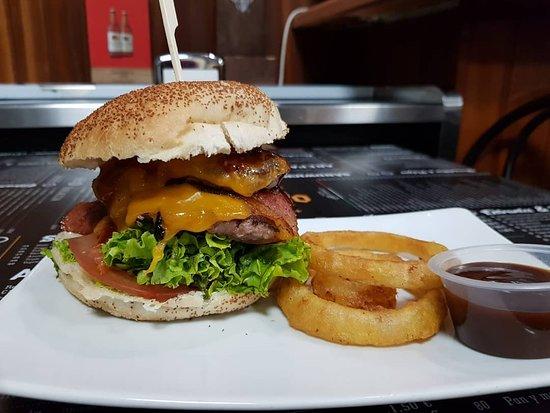 Bar Cerveceria Wacon