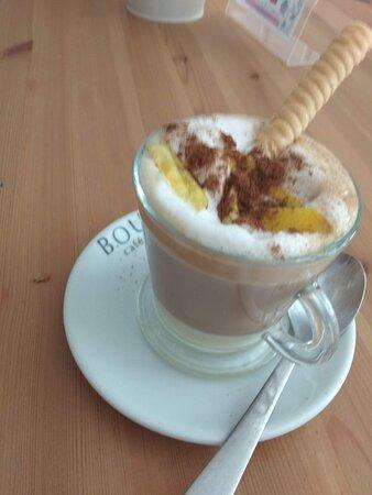 La Xana Salon de Te y Cafe