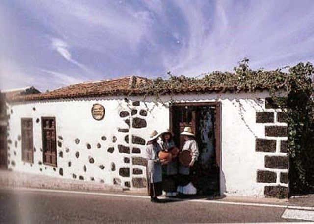 Centro Alfarero y Museo Etnografico Cha Domitila