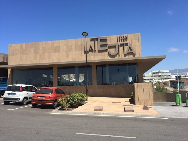 Centro Comercial La tejita